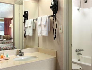 Knights Inn Роанок Экстерьер фото