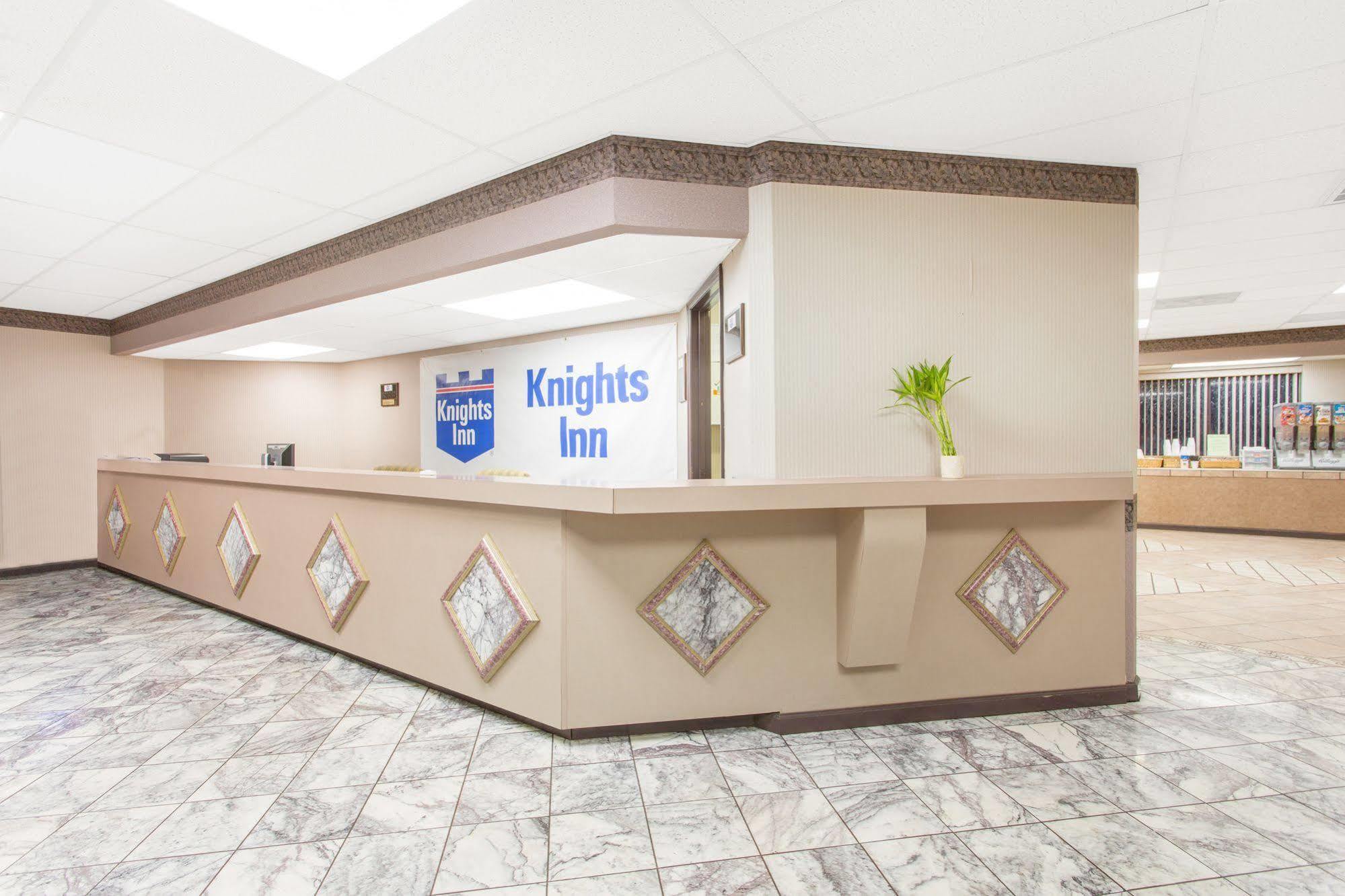 Knights Inn Роанок Экстерьер фото